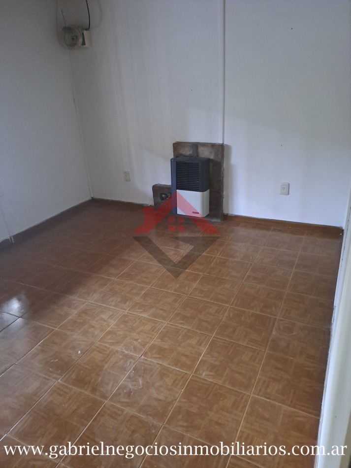 Casa 3 Dormitorios - Calle Balsovino Rios 