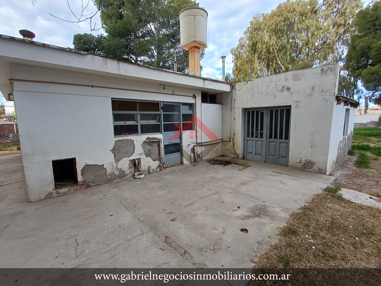Venta casa en calle Arata