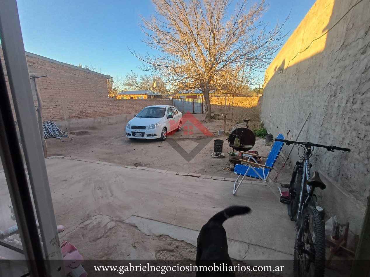 Casa en Venta - sobre calle Bernasconi