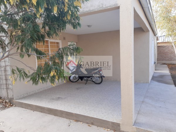 Se vende COMPLEJO de 7 departamentos - PLOTTIER