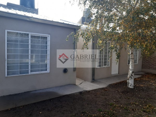 Se vende COMPLEJO de 7 departamentos - PLOTTIER