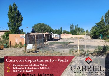 Casa con departamento  - En venta